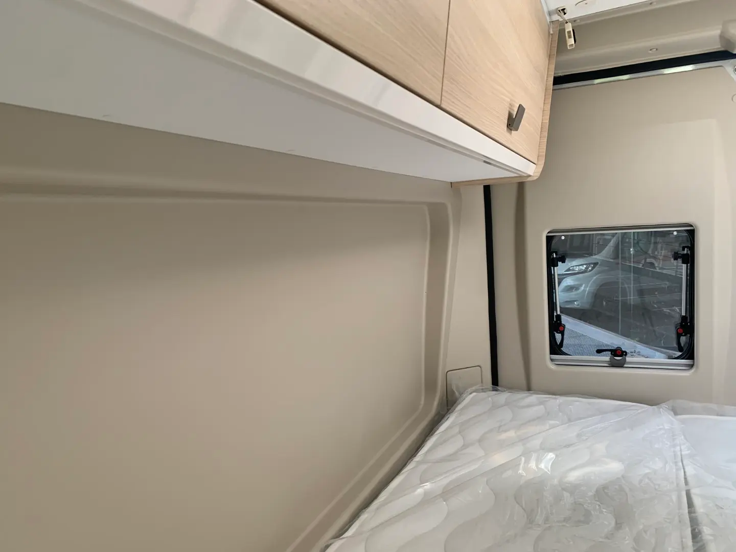 Chausson/V 594 First Line Fiat 140pk Manueel/2GRK893