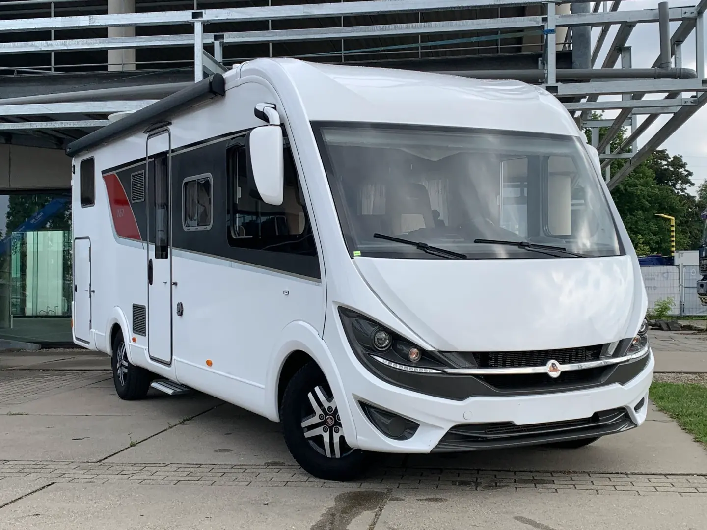 Burstner/Ixeo BI7273 Fiat 160 PK automaat/1WNK294