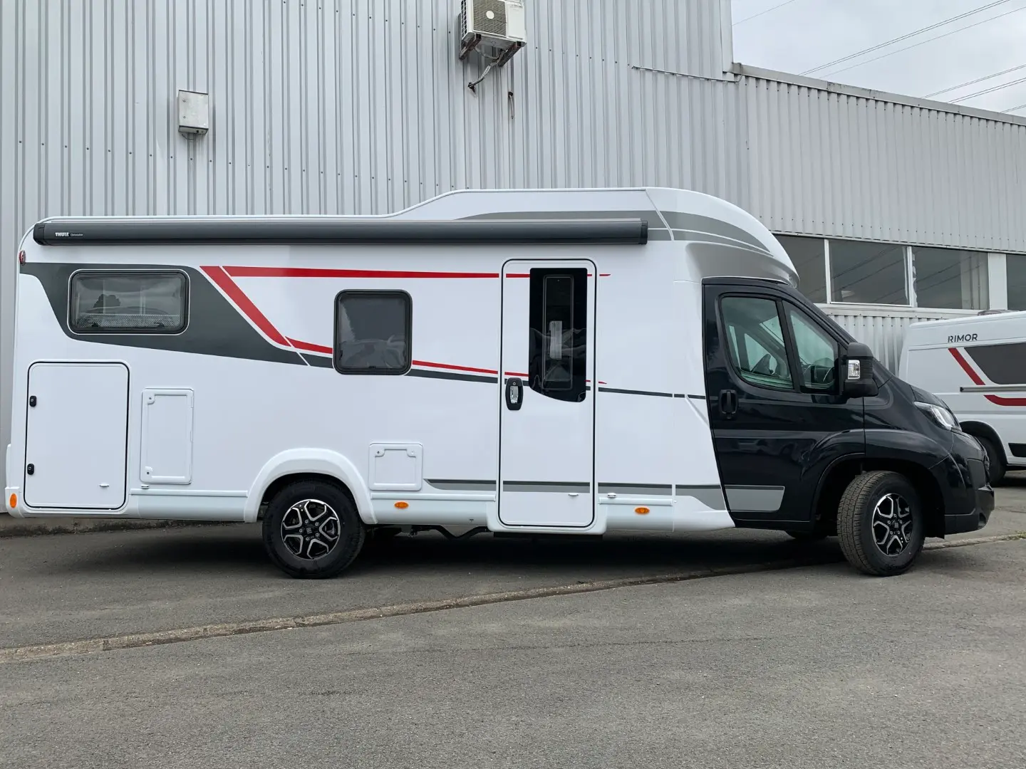 LMC Lift H730 G Alpha Edition Fiat 140Pk/Cv aut.