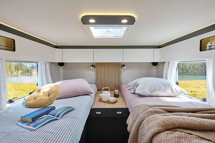 F_and8yyNZ3XJJ6ybPa-h0NyBySrdloOdeQ5uUmEXhI.jfif