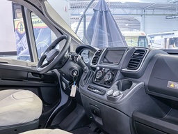 BAVBF-211-6444.jpg
