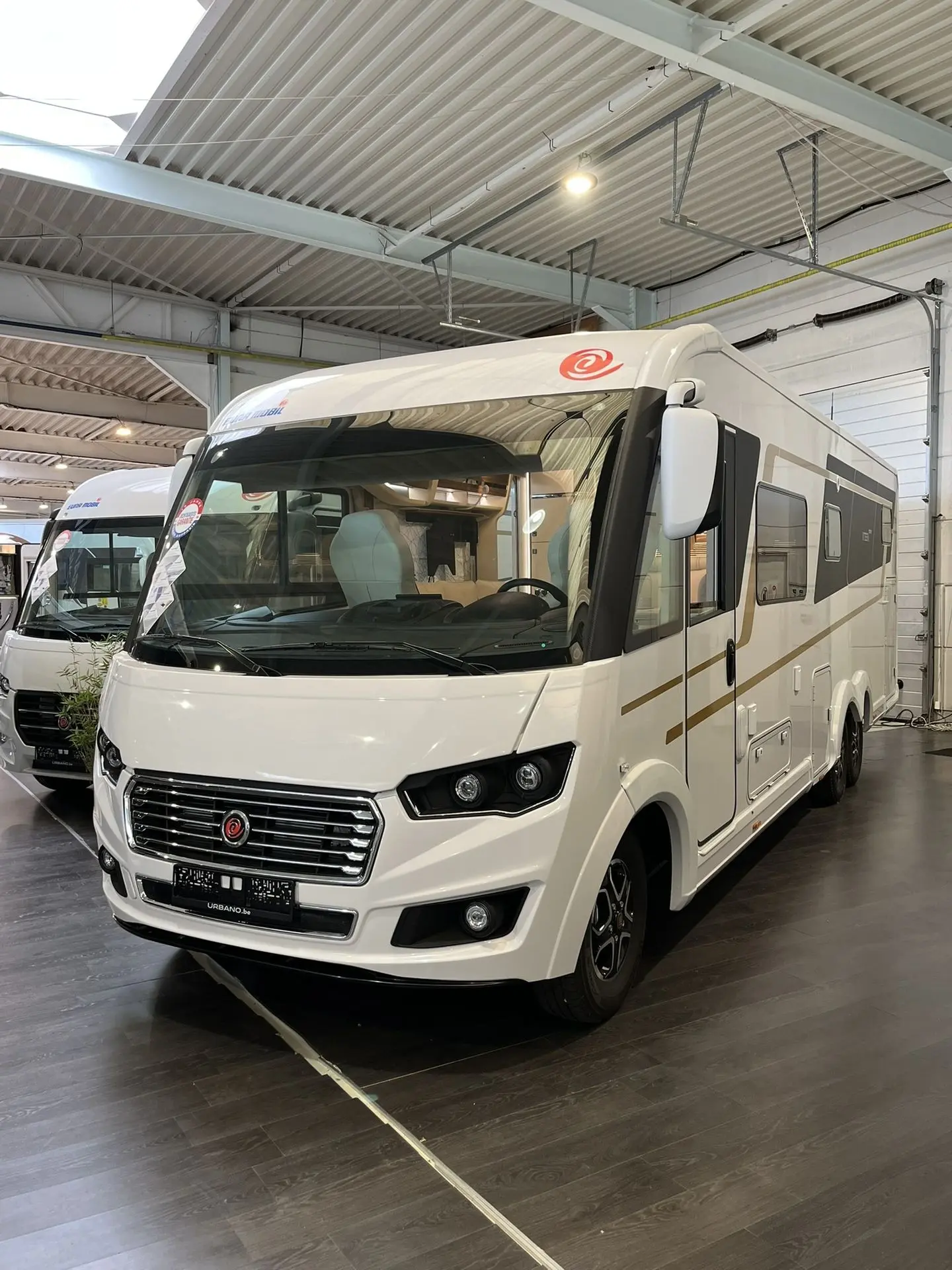 Eura Mobil I 890 EB 180 Pk/Cv Aut.