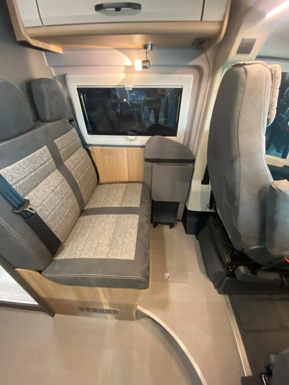 Pössl/Summit 600L 140Pk Automaat Citroën/2ELL967