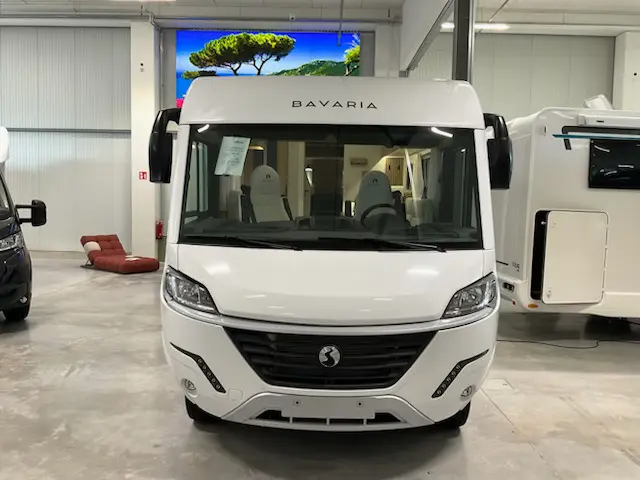 Bavaria I 720 FGJ Intense 180 Pk/Cv Aut.