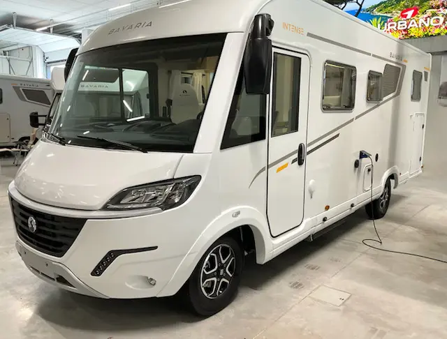 Bavaria I 720 FGJ Intense 180 Pk/Cv Aut.