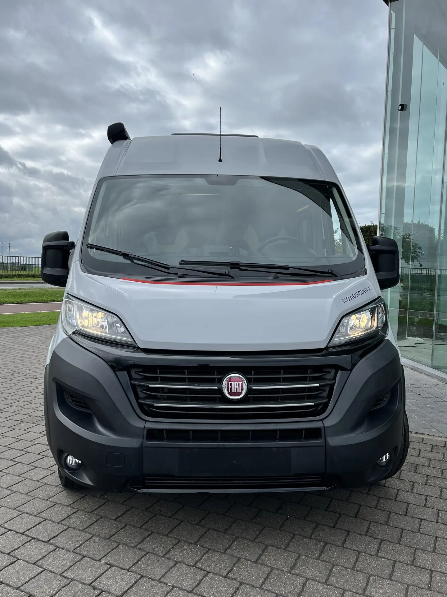 Globecar Roadscout R 540 140 Pk/Cv Man.