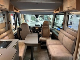 77a24e78-272d-4adf-bf3d-2eba8e0731f9.jpg