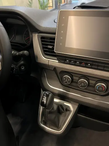 renault7.webp