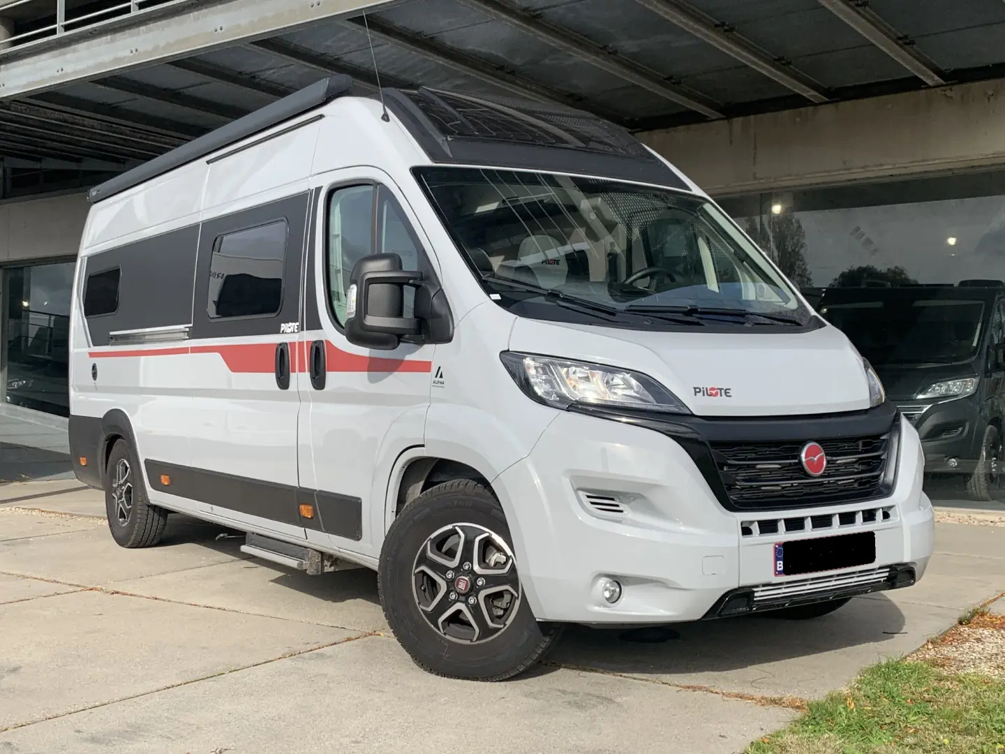 Pilote V630J Premium Fiat 140Pk/Cv aut.