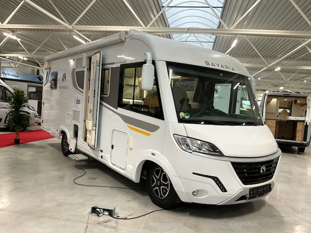 Bavaria I 740 FC Nomade 160 Pk/Cv Aut.