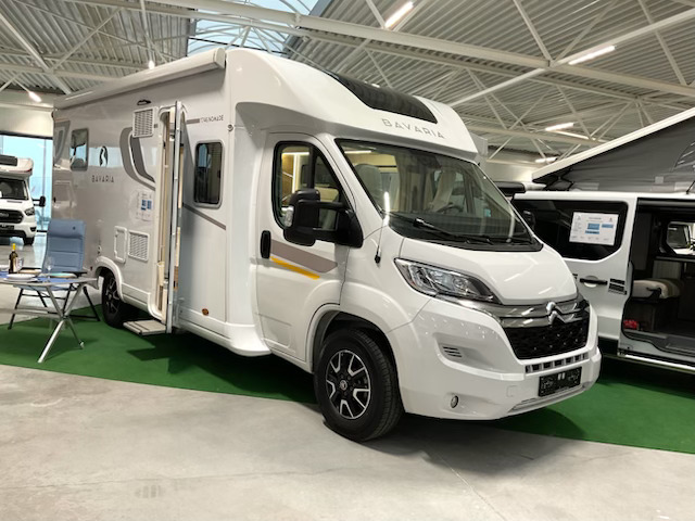 Bavaria T 746 FC Nomade 140 Pk/Cv Man.