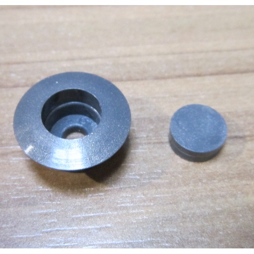 Capuchons de protection gris foncé pour les sections de jupe du pilote