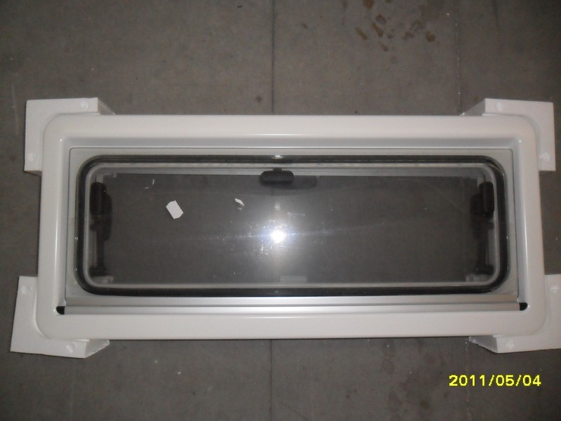 Seitz S4 Klapraam 700 x 300  Modèle Rimor complet