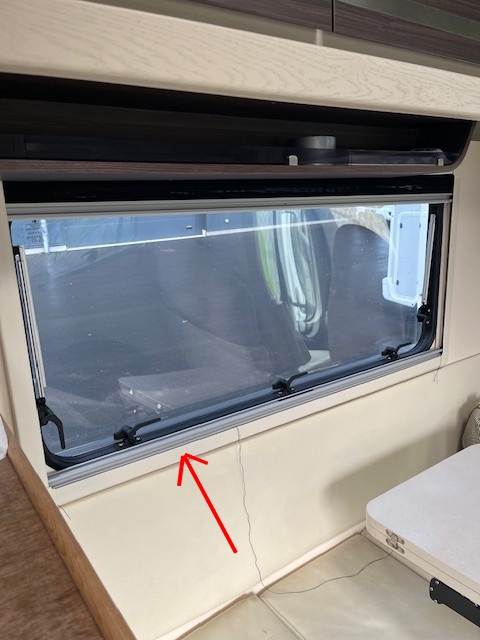 Store occultant 1200 x 520