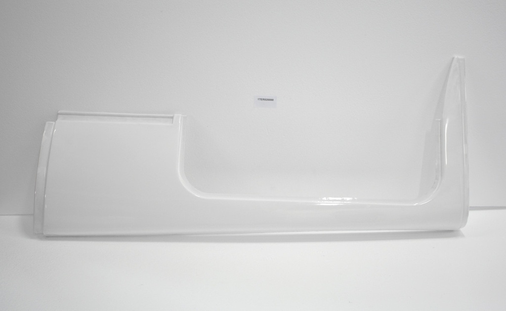 Hauteur sous la porte de garage à gauche : 750 mm