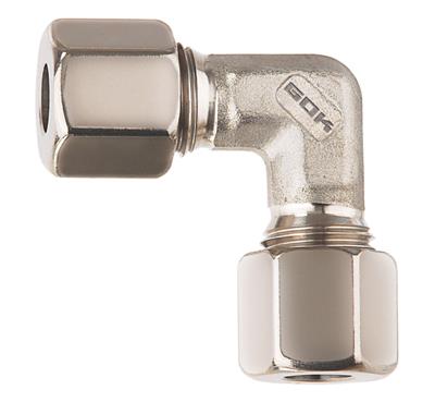 HAAKSE KNELKOPPELING 8 x 8 MM