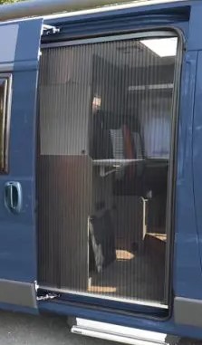 Muggen schuifdeur remicare van pössl/glo