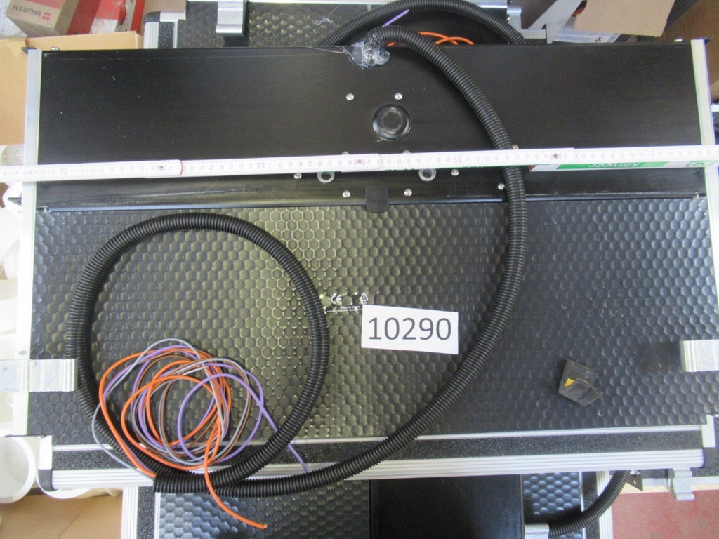 UITSCHUIFBARE INSTAPTREDE