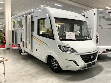 Bavaria I 720 FGJ Unik 140Pk/Cv Aut.
